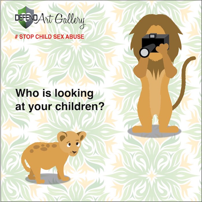 A lion takes a picture of a baby cub, photography, photo, pic, cub, lion, cameras, lenses, animals, cuddly, sex abuse,